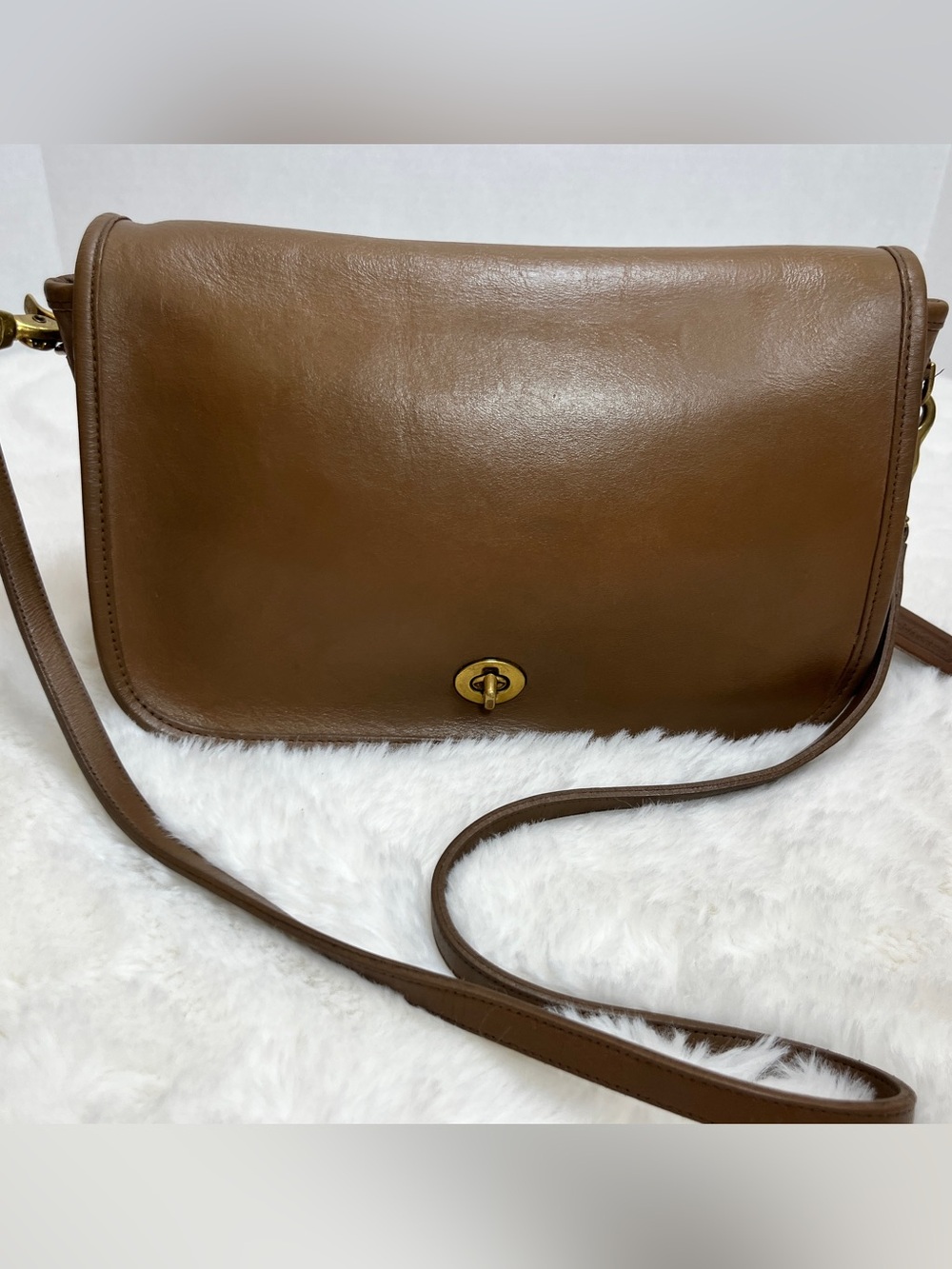 COACH Vintage City Classic Bag with Flap Brass Turn-Lock Crossbody Leather USA